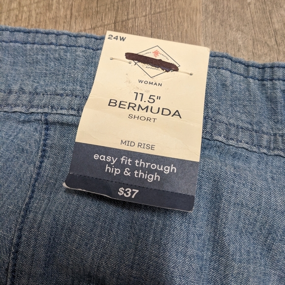 St. John's Bay Blue Mid rise Bermuda Shorts 24W - Picture 7 of 10